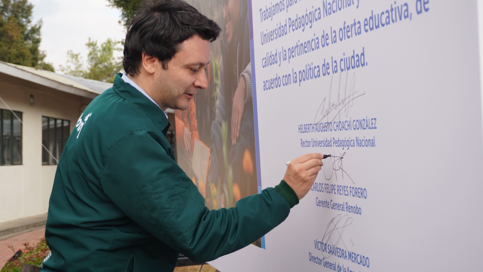 La Universidad Pedagógica Nacional, la Agencia Atenea y Renobo firmaron un convenio para fortalecer la infraestructura y la oferta educativa de la UPN