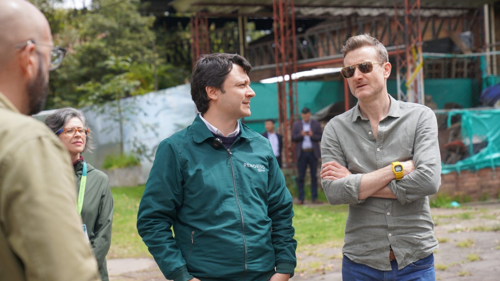 El embajador del Reino Unido recorrió los proyectos estratégicos de RenoBo en el centro de Bogotá